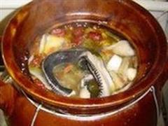 虫草龟蛇汤
